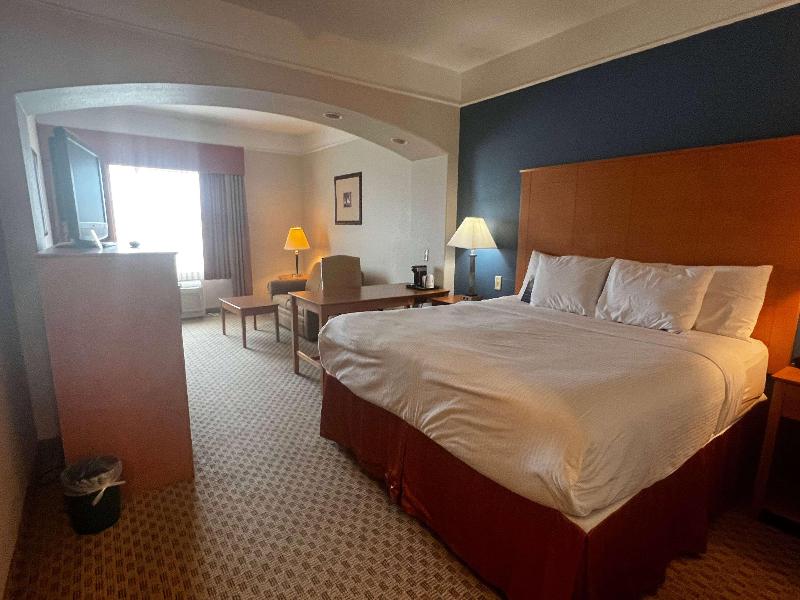 Baymont Inn & Suites Brenham image