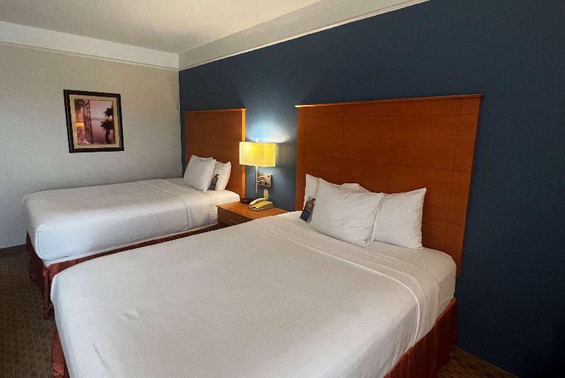 Baymont Inn & Suites Brenham image