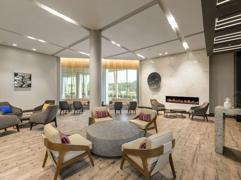 The Summit Hotel image