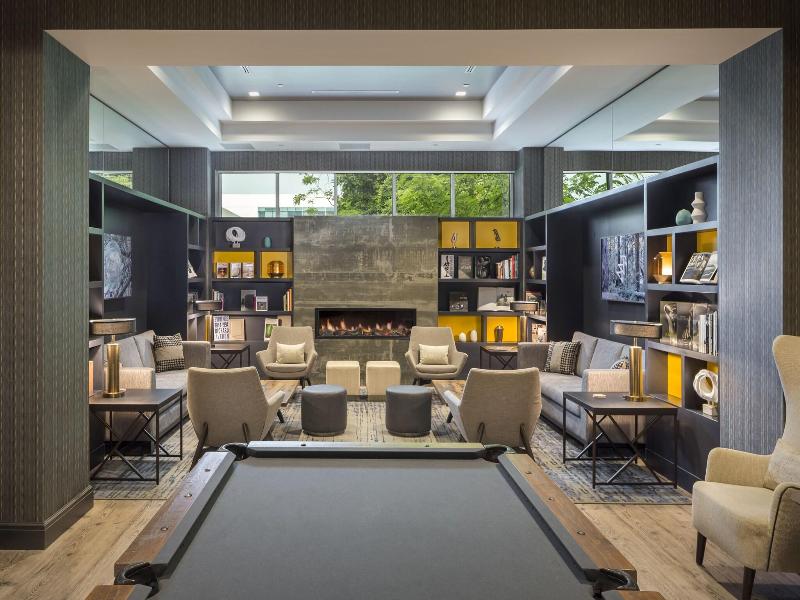 The Summit Hotel image