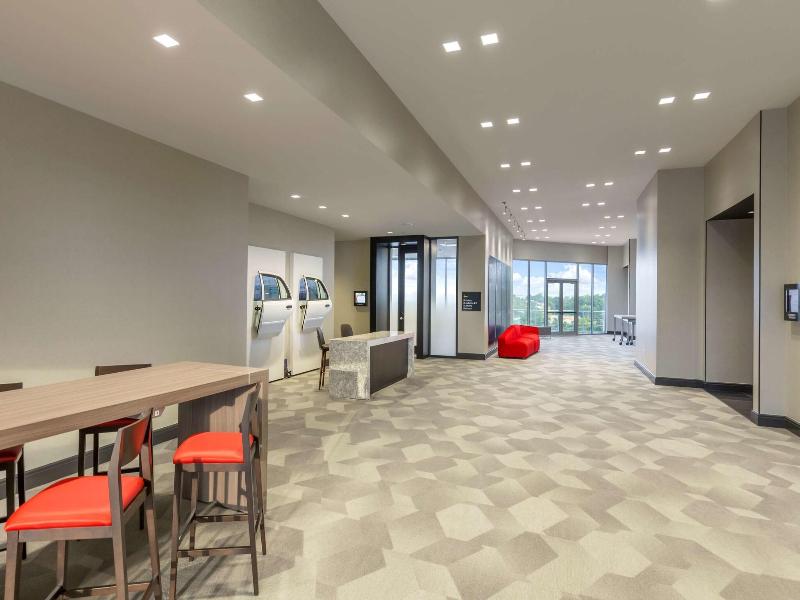 The Summit Hotel image
