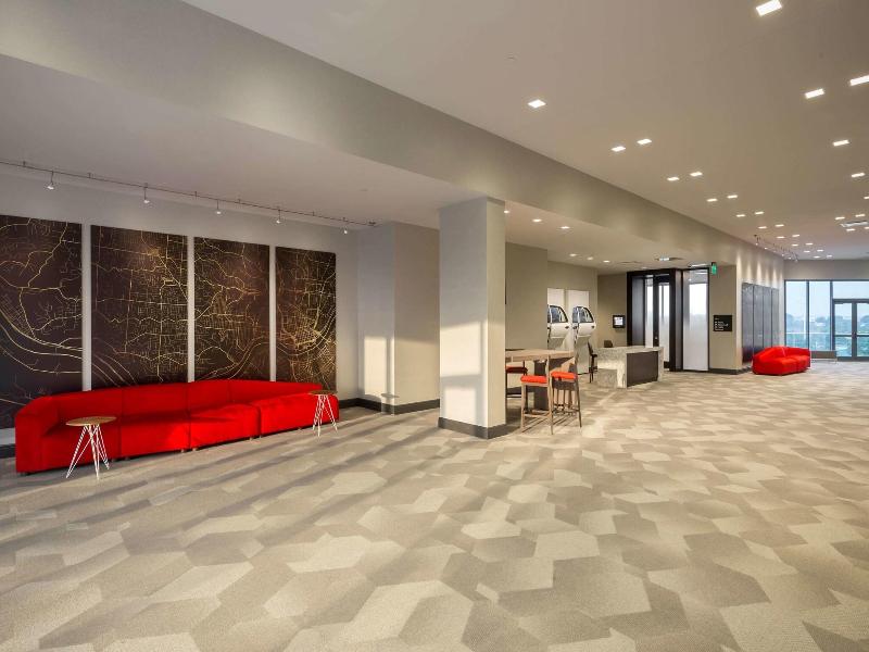 The Summit Hotel image