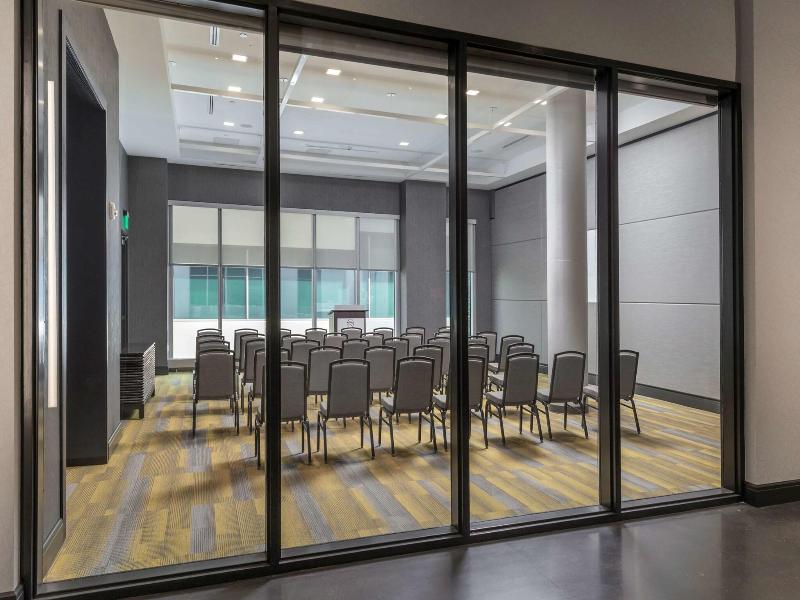 The Summit Hotel image