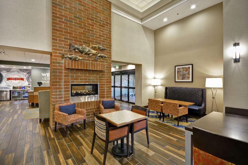 Hampton Inn And Suites Grants Pass image