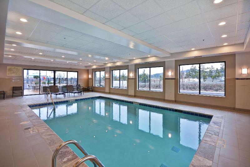Hampton Inn And Suites Grants Pass image