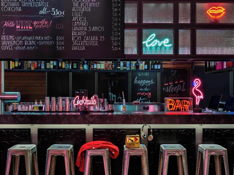 Moxy Frankfurt City Center image