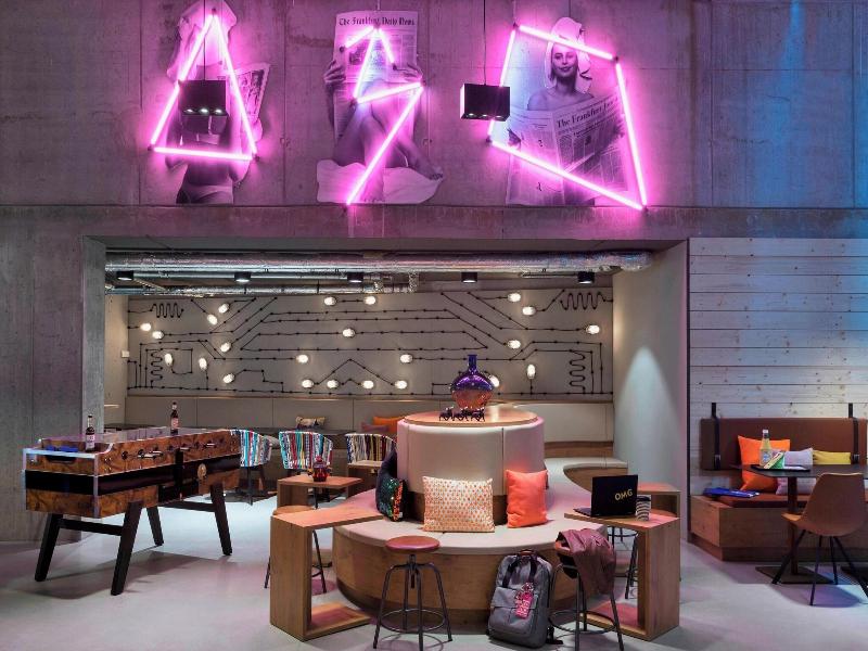 Moxy Frankfurt City Center image