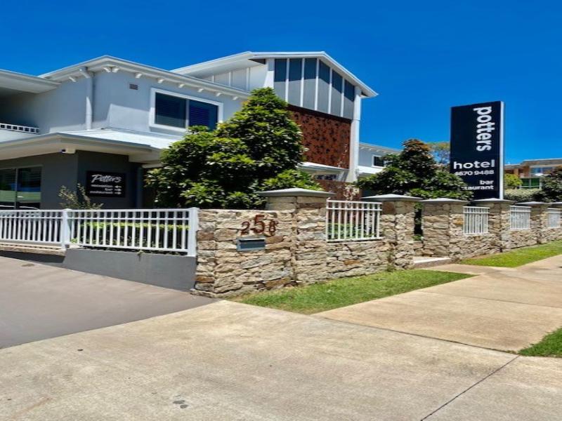 Potters Toowoomba Hotel image