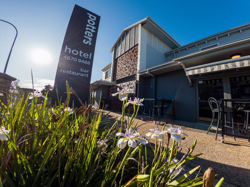 Potters Toowoomba Hotel image