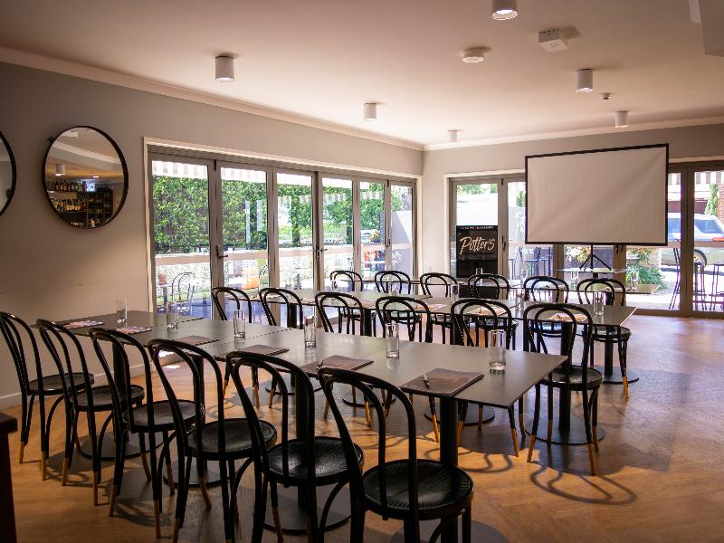 Potters Toowoomba Hotel image