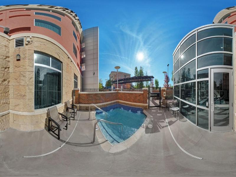 Courtyard Minneapolis Maple Grove/Arbor Lakes image