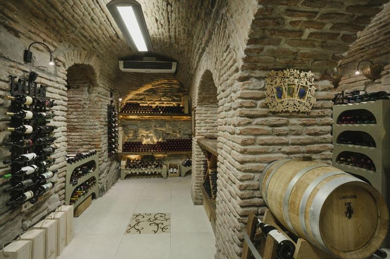 Vinotel Boutique Hotel image