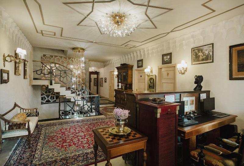 Vinotel Boutique Hotel image
