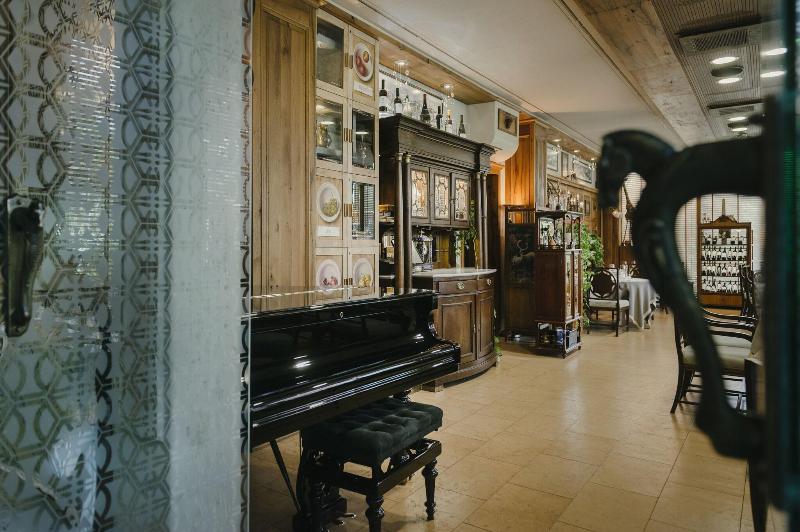 Vinotel Boutique Hotel image