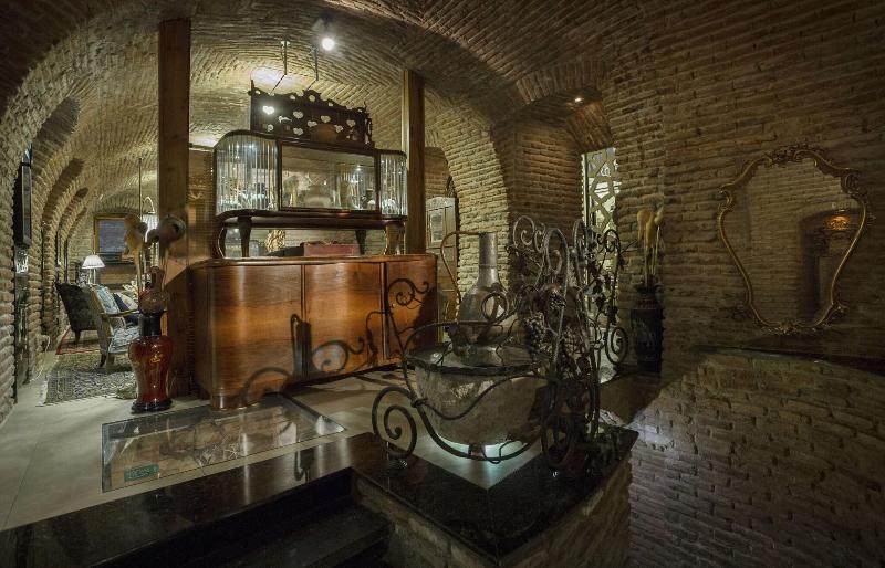 Vinotel Boutique Hotel image