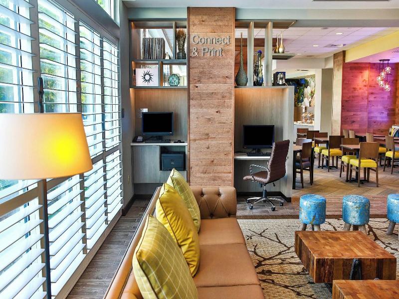 Fairfield Inn & Suites Savannah Midtown image