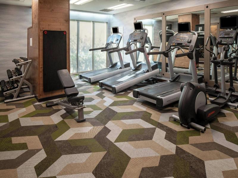 Fairfield Inn & Suites Savannah Midtown image