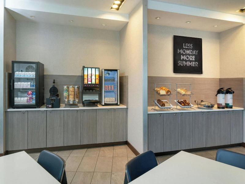 Fairfield Inn & Suites Savannah Midtown image