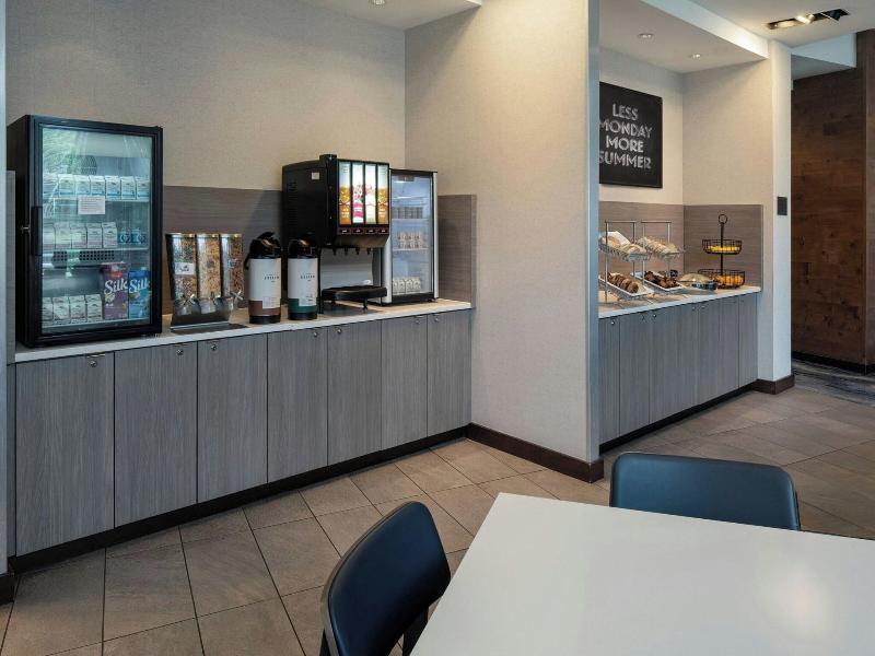 Fairfield Inn & Suites Savannah Midtown image