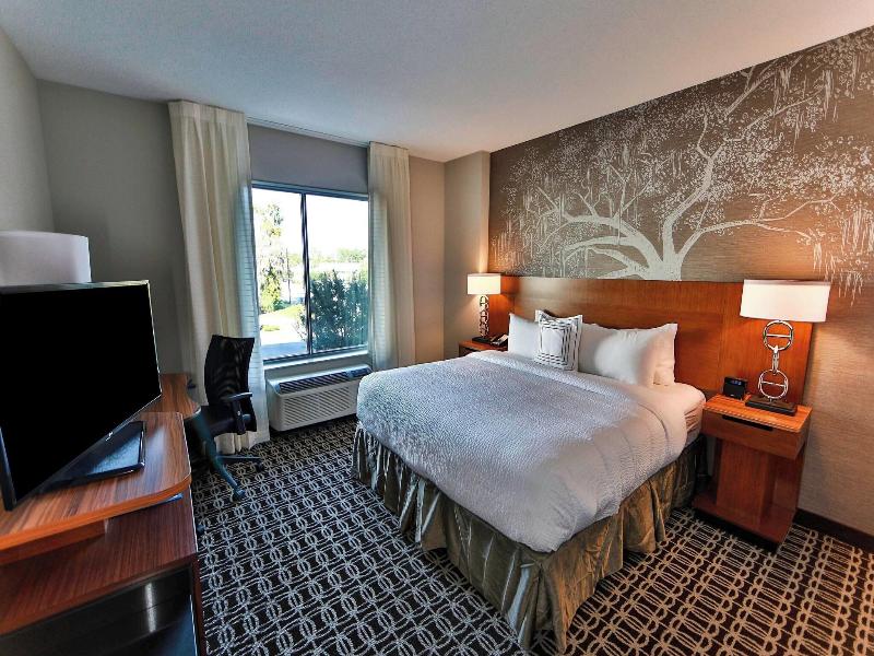 Fairfield Inn & Suites Savannah Midtown image