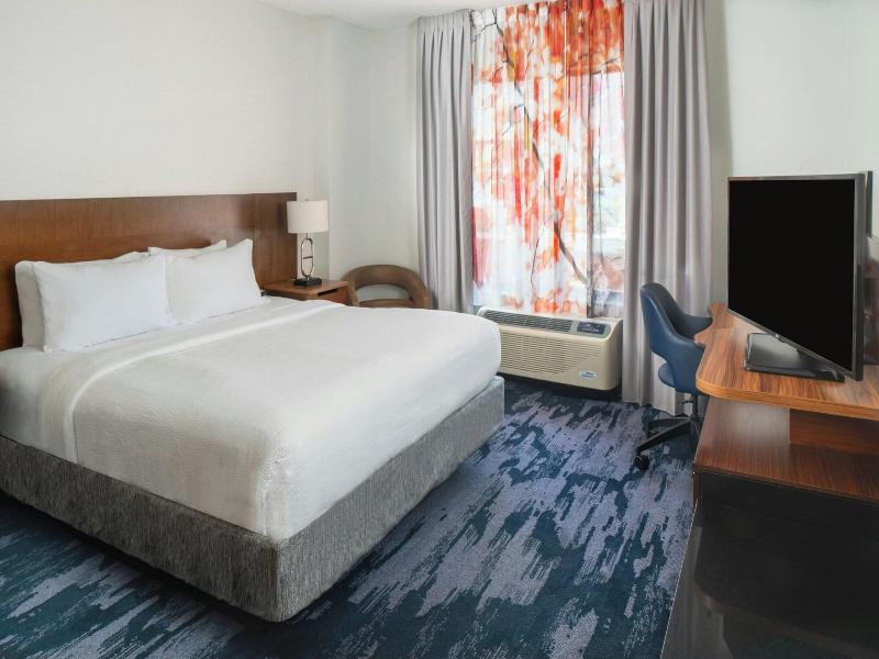 Fairfield Inn & Suites Savannah Midtown image