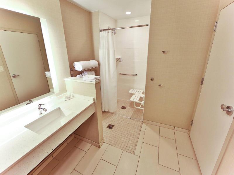 Fairfield Inn & Suites Savannah Midtown image