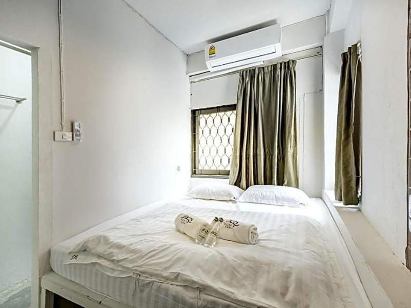 Sloth Hostel image