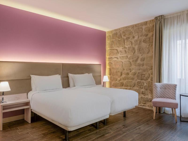 Palacio Tondon, La Rioja Brinas image
