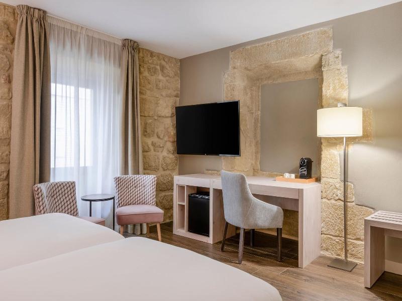 Palacio Tondon, La Rioja Brinas image