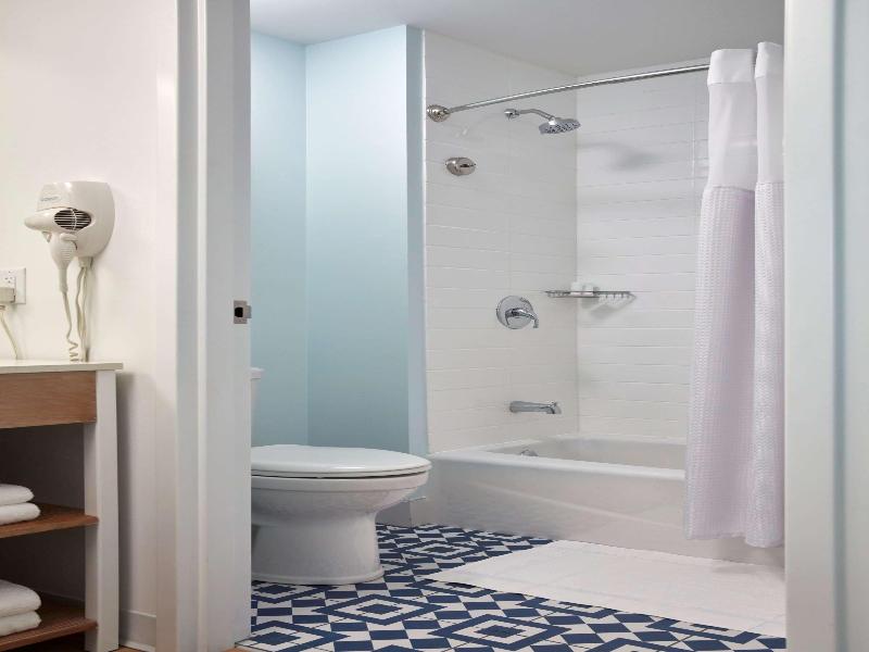 Universal Endless Summer - Surfside Inn and Suites image