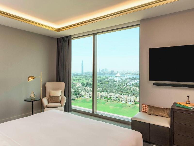Aloft Dubai Creek image