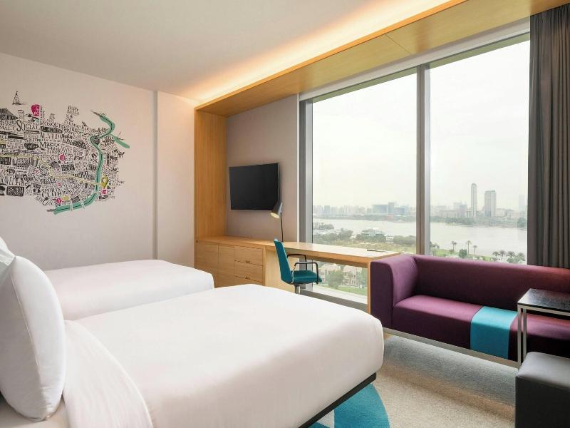 Aloft Dubai Creek image