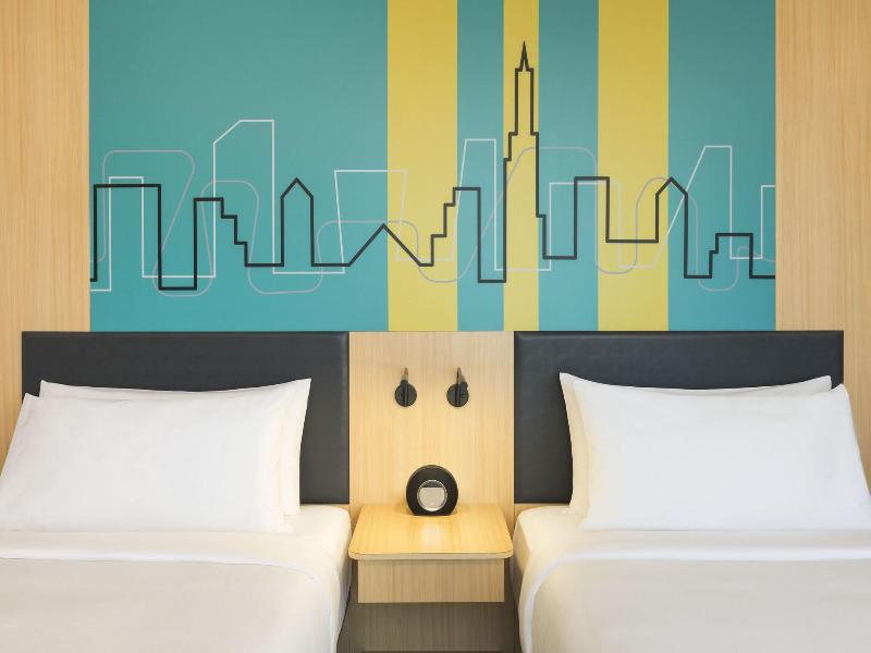 Aloft Dubai Creek image