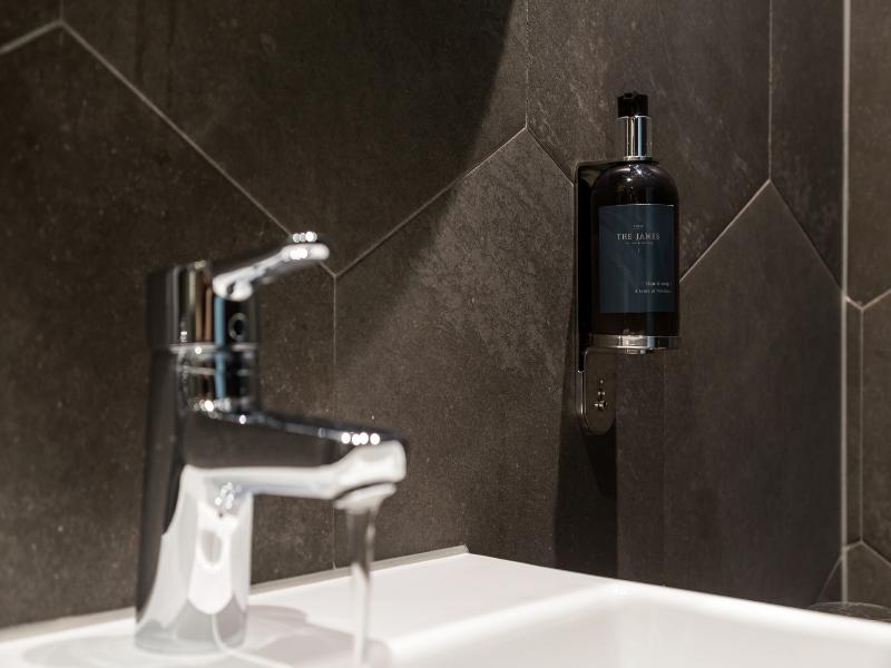 The James Hotel Rotterdam image