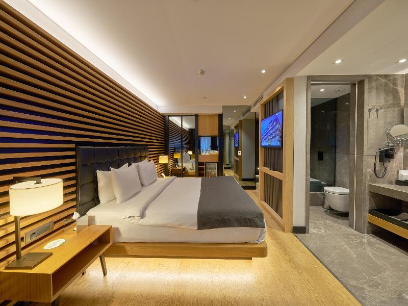 Metropolitan Hotels Bosphorus image