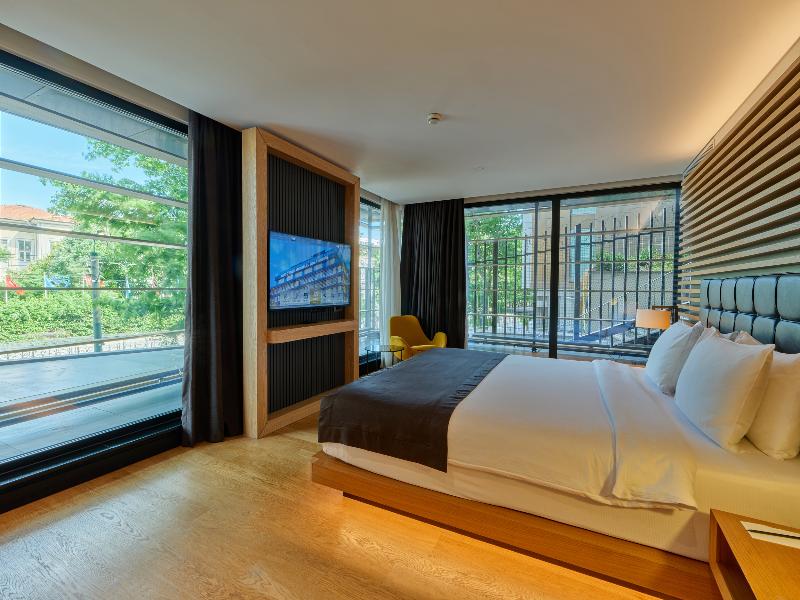 Metropolitan Hotels Bosphorus image