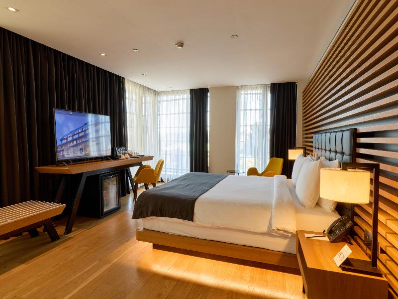 Metropolitan Hotels Bosphorus image