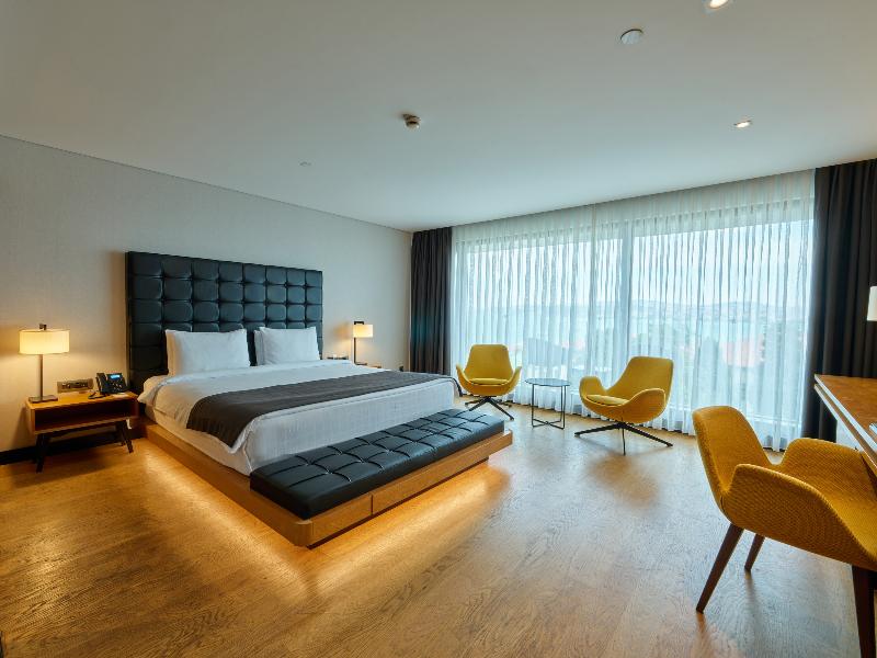 Metropolitan Hotels Bosphorus image