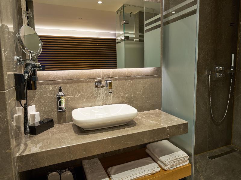 Metropolitan Hotels Bosphorus image