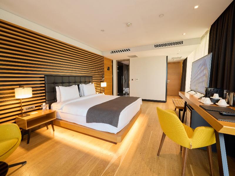 Metropolitan Hotels Bosphorus image