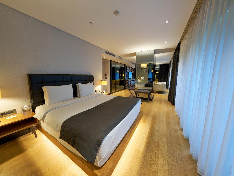 Metropolitan Hotels Bosphorus image