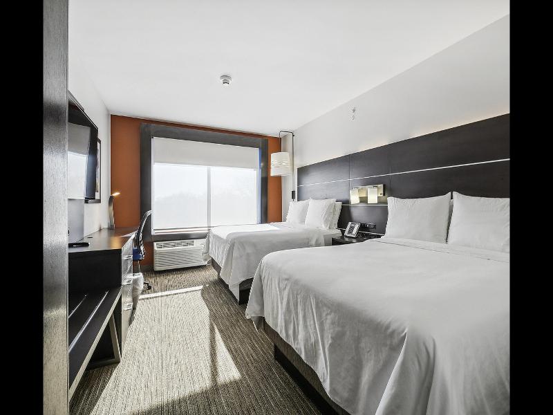 Holiday Inn Express Suites Bensenville O'Hare IHG image
