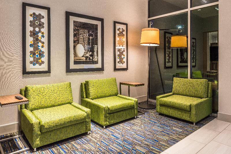 Holiday Inn Express Farmville image