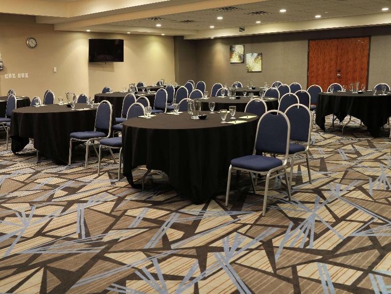 Doubletree By Hilton Omaha Southwest image
