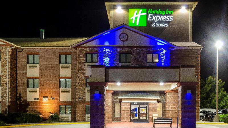 Holiday Inn Express Olathe South