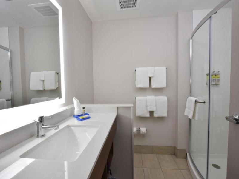 Holiday Inn Expr & Sts Orlando - Southeast by IHG image