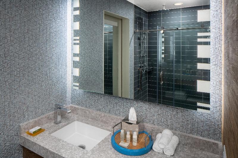 Hotel Indigo Gainesville-Celebration Pointe image