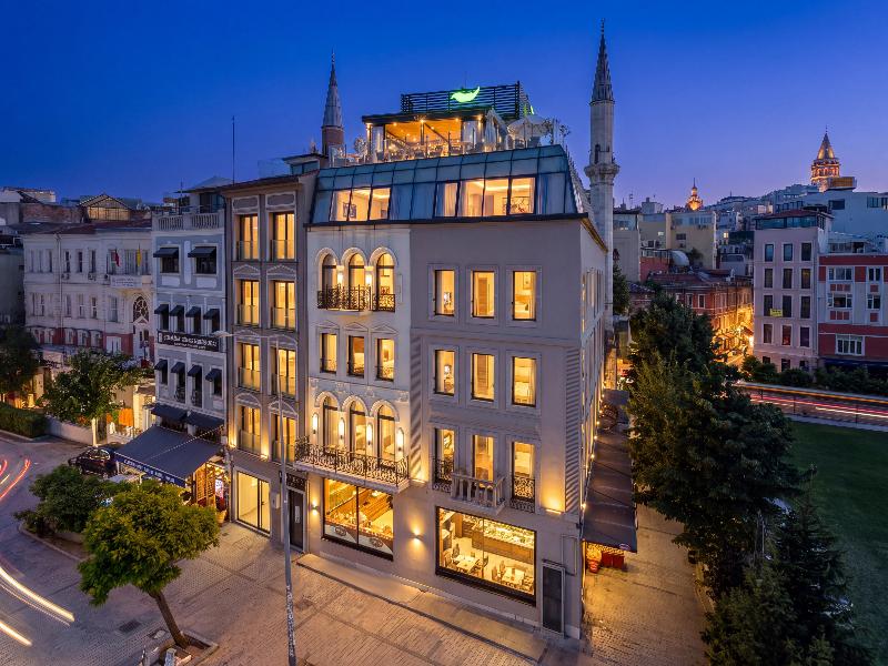 The Wings Hotels Karakoy image