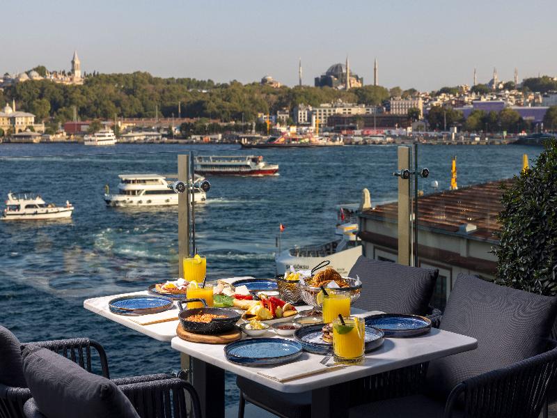 The Wings Hotels Karakoy image