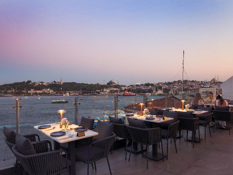 The Wings Hotels Karakoy image